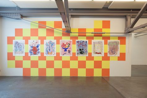 <p>Stefanie Kägi, Stilllife, Pigment und Hasenleim auf Papier, je 80 cm x 60 cm und Wandmalerei, Dispersion auf Wand, Ausstellungsansicht, "Secret Sisters“ Vebikus, Kunsthalle Schaffhausen, 2021</p>