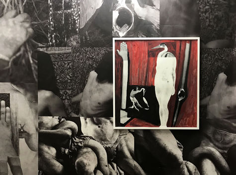 <p>Özlem Altın, Portal (Highpriestess), 2019 Installationsansicht 16. Biennale Istanbul © Özlem Altın, Foto : Sahir Uğur Eren</p>